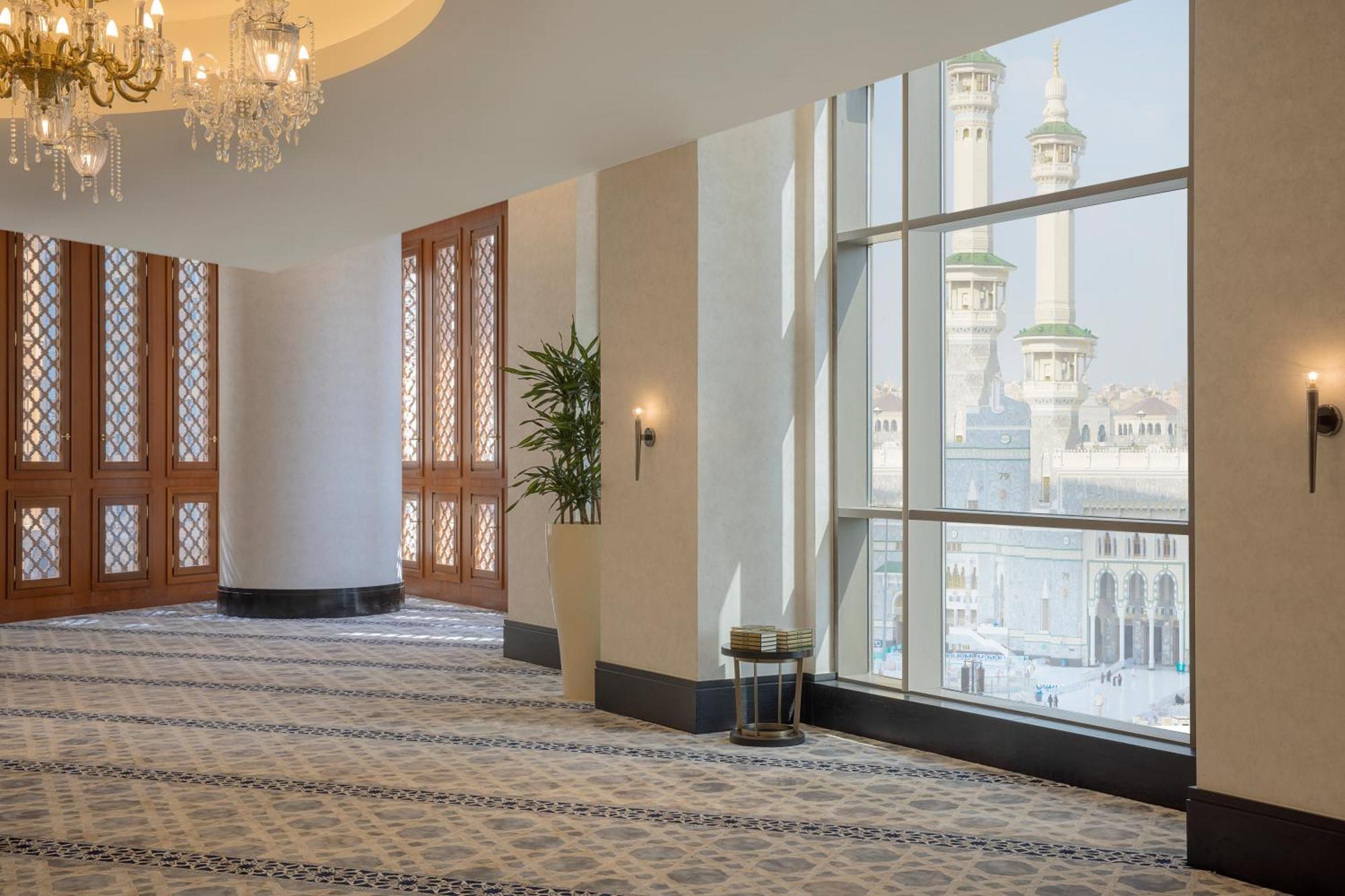 Jumeirah Jabal Omar Makkah Mecca Exterior photo The interior of the hotel
